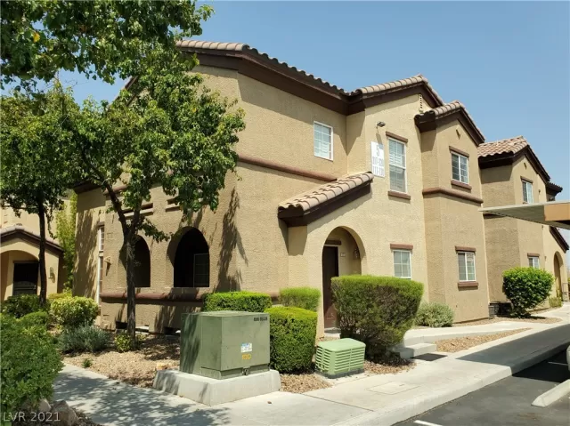 MLS: 2326074 Condo For Sale