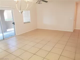 Photo #2: 2326074 Listing