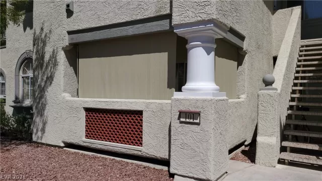 MLS: 2326077 Condo For Sale