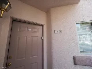 Photo #4: 2326130 Listing