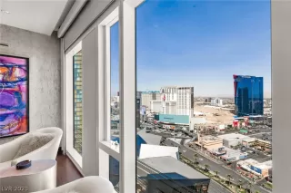 Photo #6: 2326147 Listing