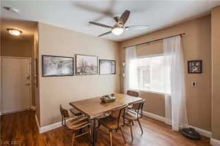 Photo #4: 2326151 Listing