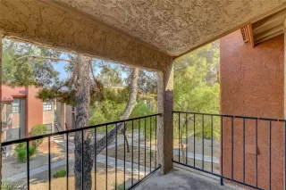 Photo #3: 2326169 Listing 