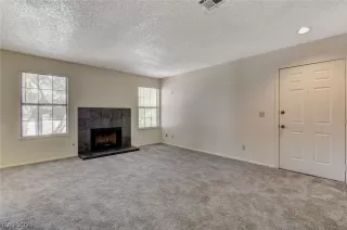 Photo #5: 2326169 Listing 