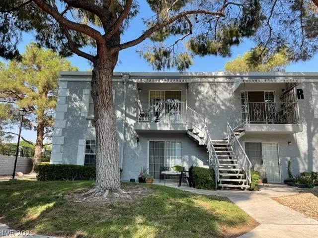 MLS: 2326181 Condo For Sale