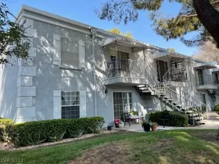 Photo #3: 2326181 Listing 