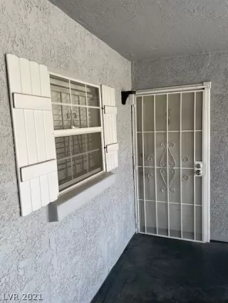 Photo #4: 2326181 Listing 