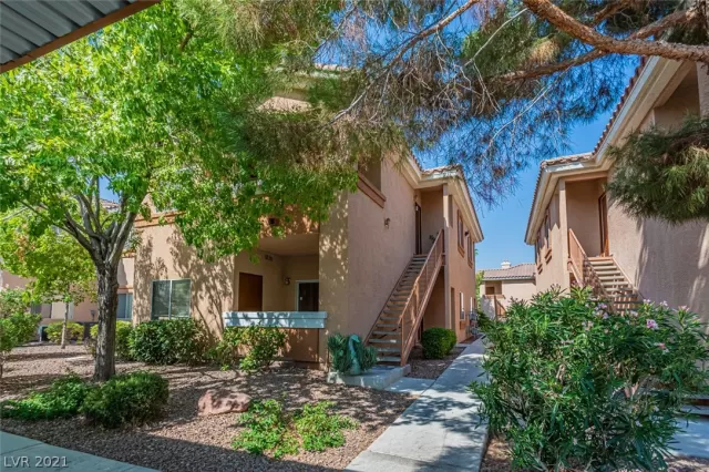 MLS: 2326216 Condo For Sale