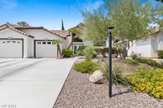 Photo #1: 2326238 Listing 