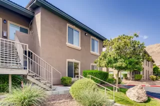 Photo #1: 2326249 Listing