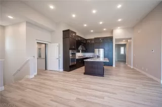 Photo #6: 2326260 Listing 