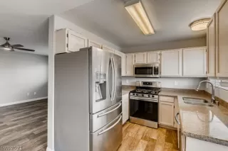 Photo #4: 2326261 Listing 