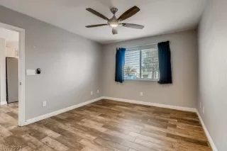 Photo #6: 2326261 Listing 