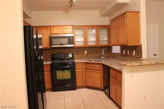 MLS: 2326293 Condo For Sale