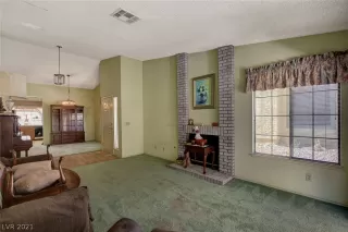 Photo #5: 2326297 Listing 