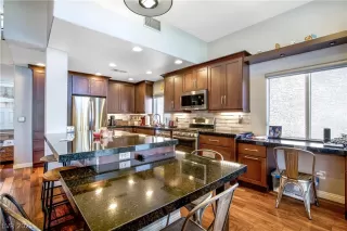 Photo #6: 2326310 Listing