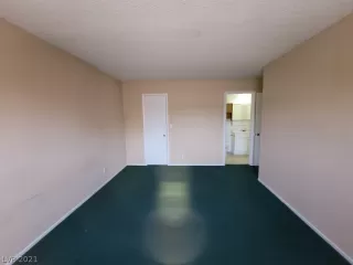 Photo #6: 2326313 Listing 