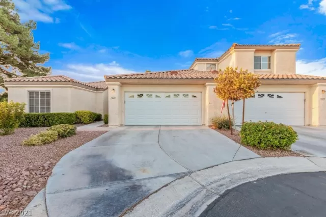 MLS: 2326317 Condo For Sale