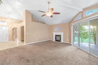 Photo #6: 2326317 Listing 
