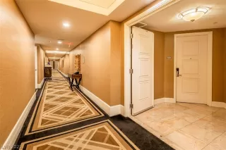 Photo #6: 2326356 Listing 