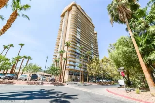 Photo #1: 2326362 Listing