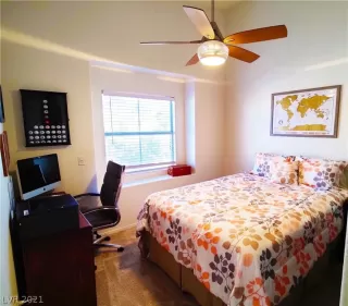 Photo #5: 2326388 Listing 