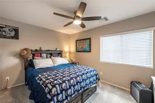 Photo #3: 2326448 Listing