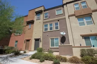 Photo #1: 2326508 Listing