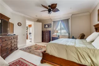 Photo #4: 2326564 Listing 