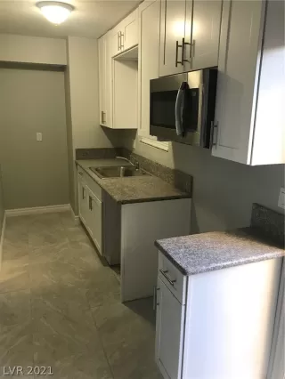 Photo #2: 2326568 Listing 