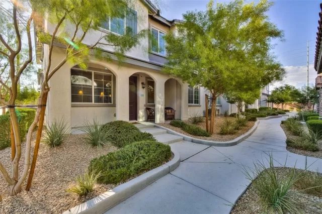 MLS: 2326573 Condo For Sale