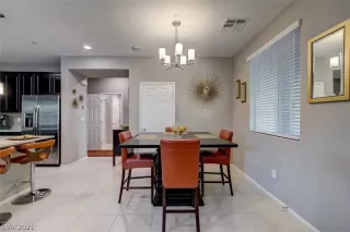 Photo #6: 2326573 Listing