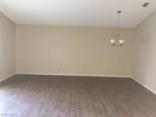 Photo #2: 2326610 Listing 