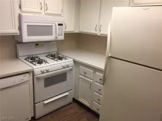 Photo #3: 2326610 Listing 