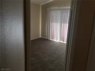 Photo #5: 2326610 Listing 