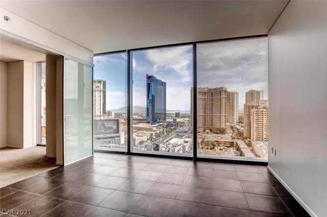 MLS: 2326642 Condo For Sale