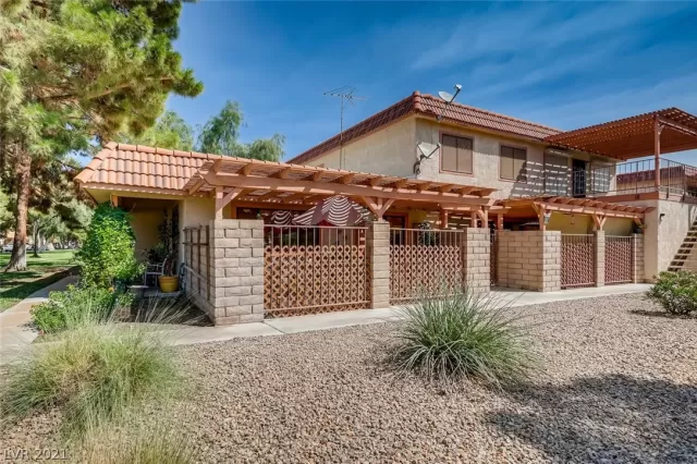 MLS: 2326675 Condo For Sale