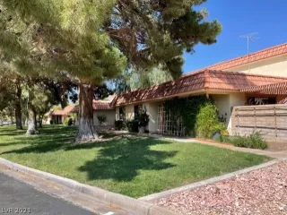 Photo #1: 2326675 Listing