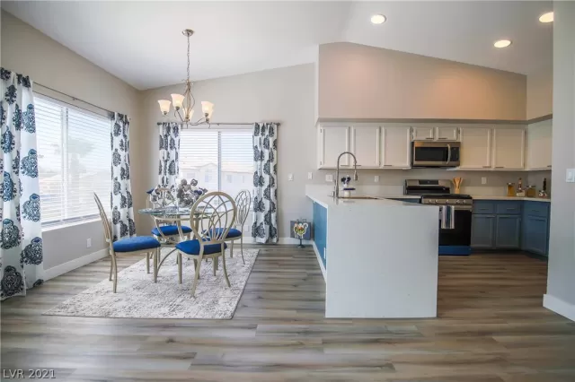 MLS: 2326677 Condo For Sale