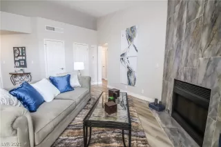 Photo #1: 2326677 Listing 