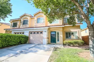 Photo #3: 2326689 Listing