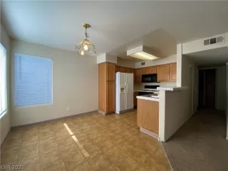 Photo #3: 2326699 Listing 