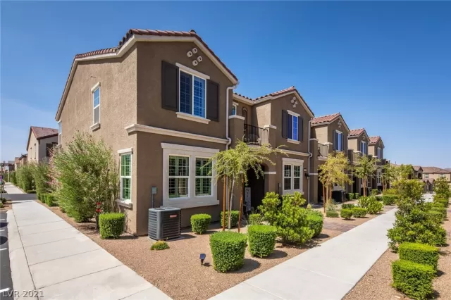 MLS: 2326735 Condo For Sale