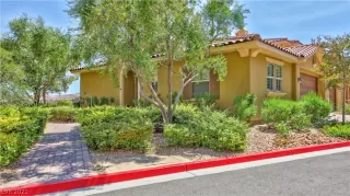 Photo #6: 2326743 Listing 