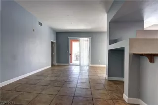 Photo #4: 2326764 Listing 