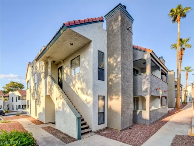 MLS: 2326774 Condo For Sale