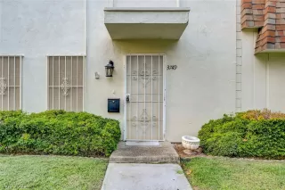 Photo #4: 2326778 Listing