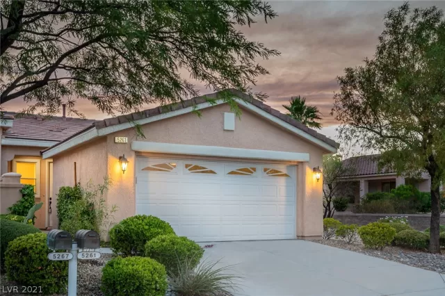 MLS: 2326785 Condo For Sale