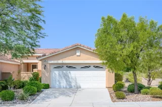 Photo #1: 2326785 Listing 