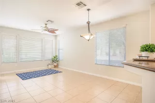 Photo #5: 2326785 Listing 